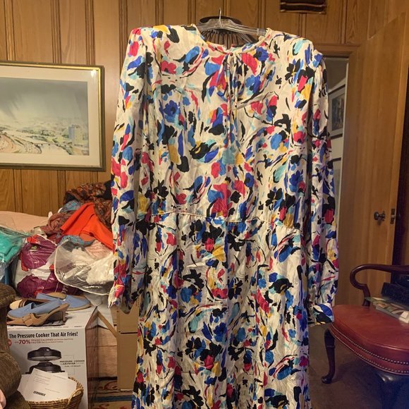 Beautiful Silk Print Dress - Picture 1 of 4